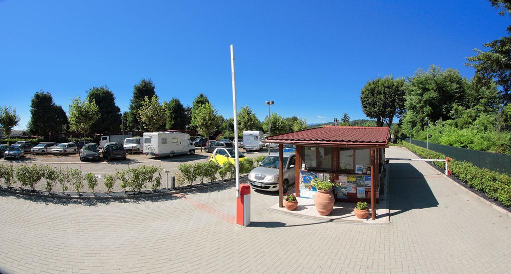 Hotel Camping Lido Verbano Castelletto sopra Ticino Exterior foto